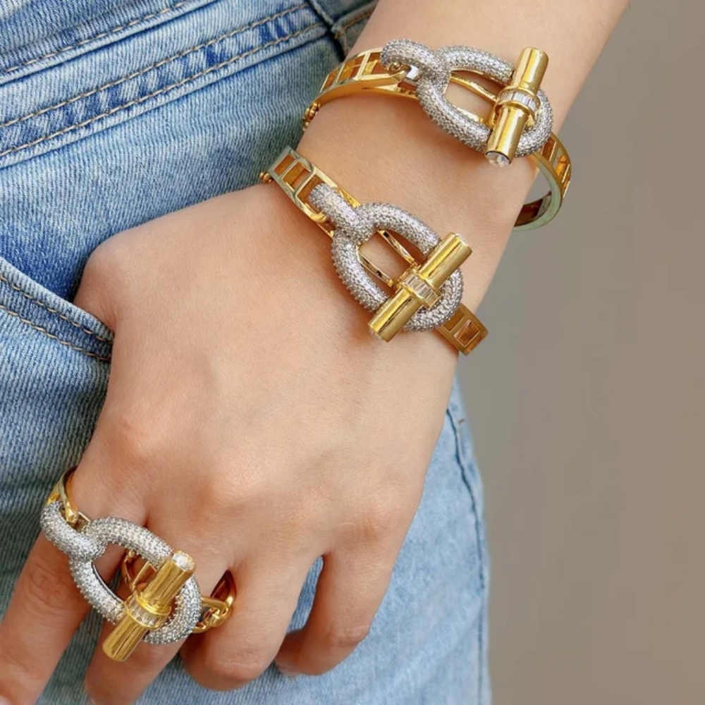 Bangle and Ring Set Dynamic Duo